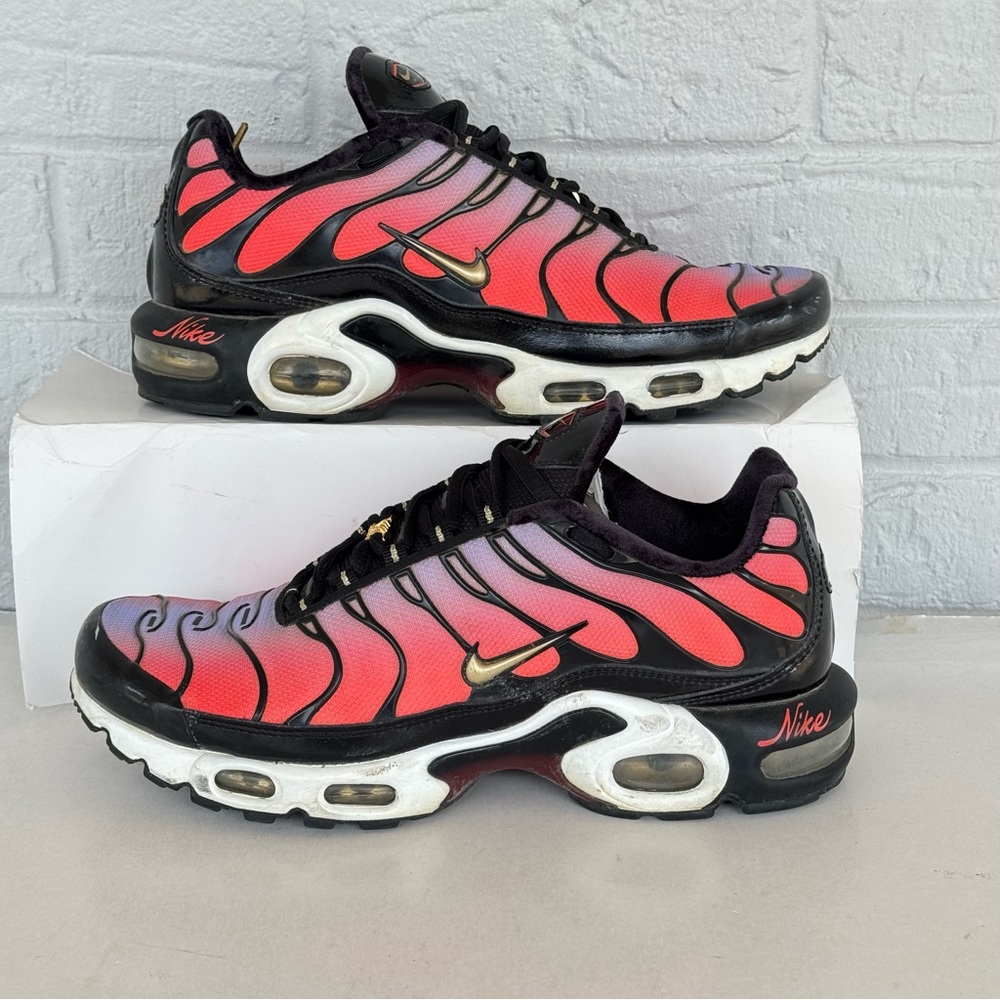 Nike Air Max Plus "Sisterhood" Sneakers Women's 9 - Picture 14 of 14